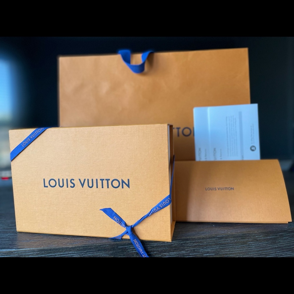 💙💛Louis Vuitton Storage Box Set💛💙 - Picture 8 of 16